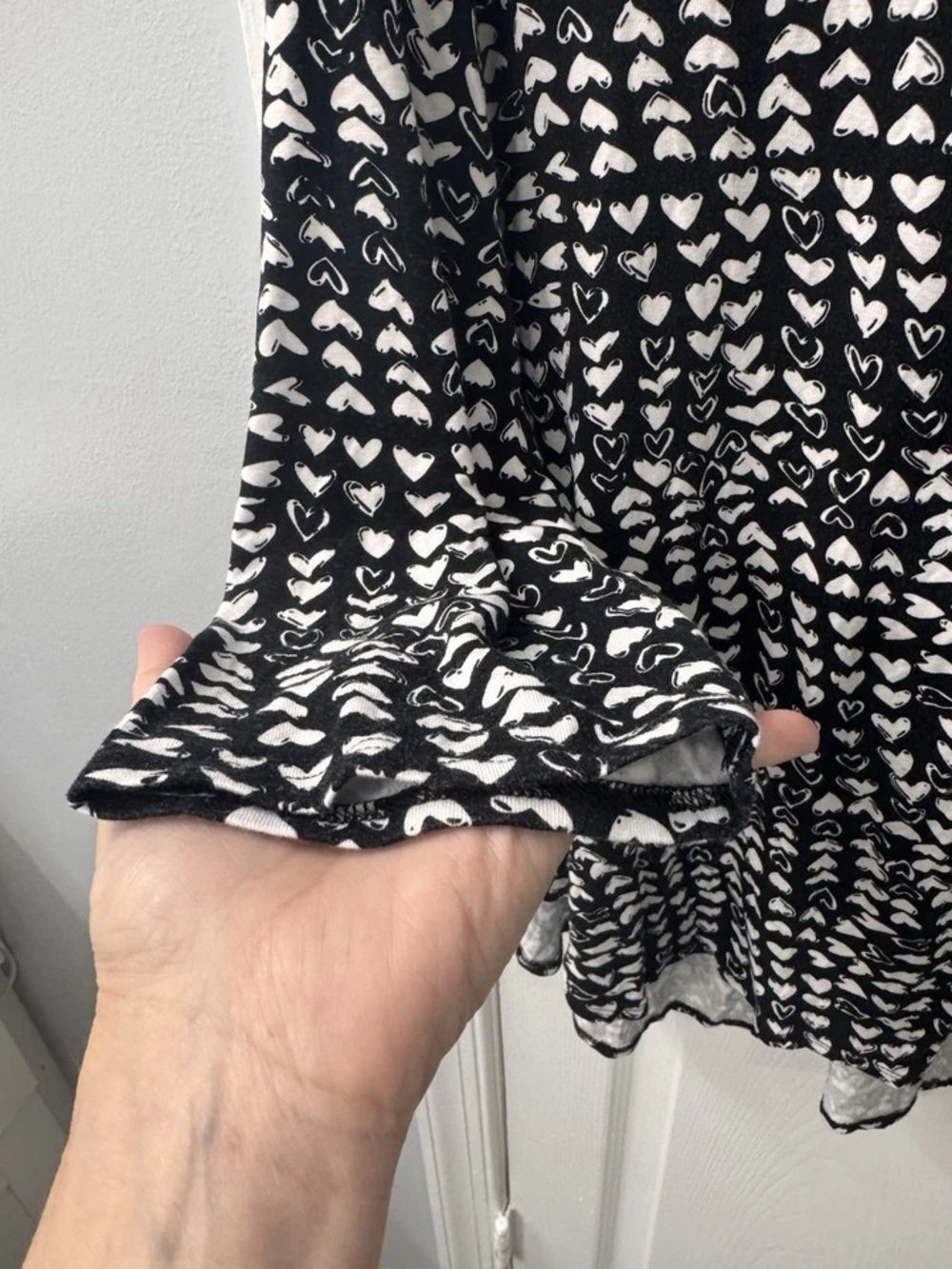 Philosophy Black and White Heart-Pattern Tunic Top - Picture 4 of 11